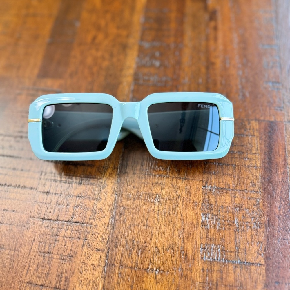 FENDI Rectangular Sunglass